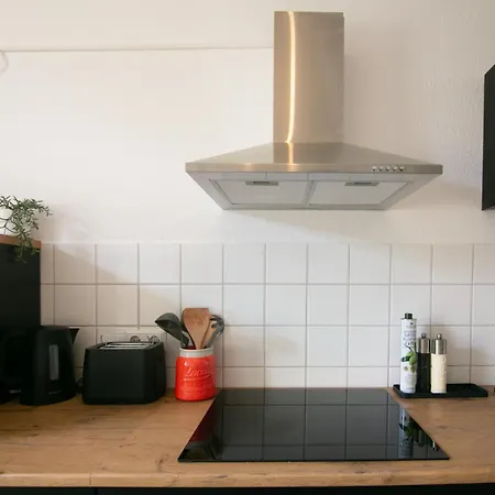2 Zimmer, Bett Und Schlafsofa, Balkon, Waschmaschine L Apartment Leipzig