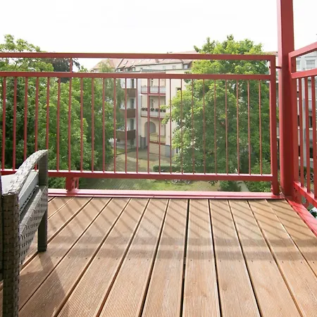 Apartment 2 Zimmer, Bett Und Schlafsofa, Balkon, Waschmaschine L