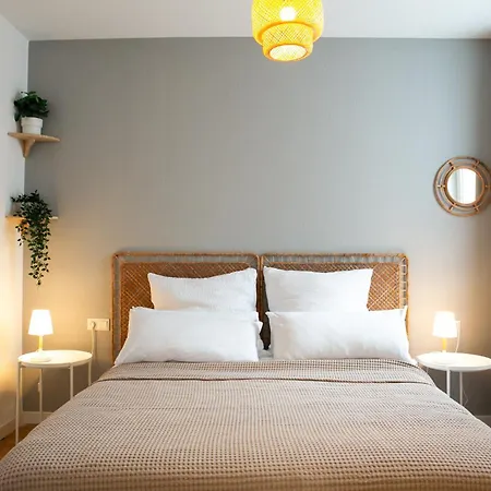 2 Zimmer, Bett Und Schlafsofa, Balkon, Waschmaschine L Apartment